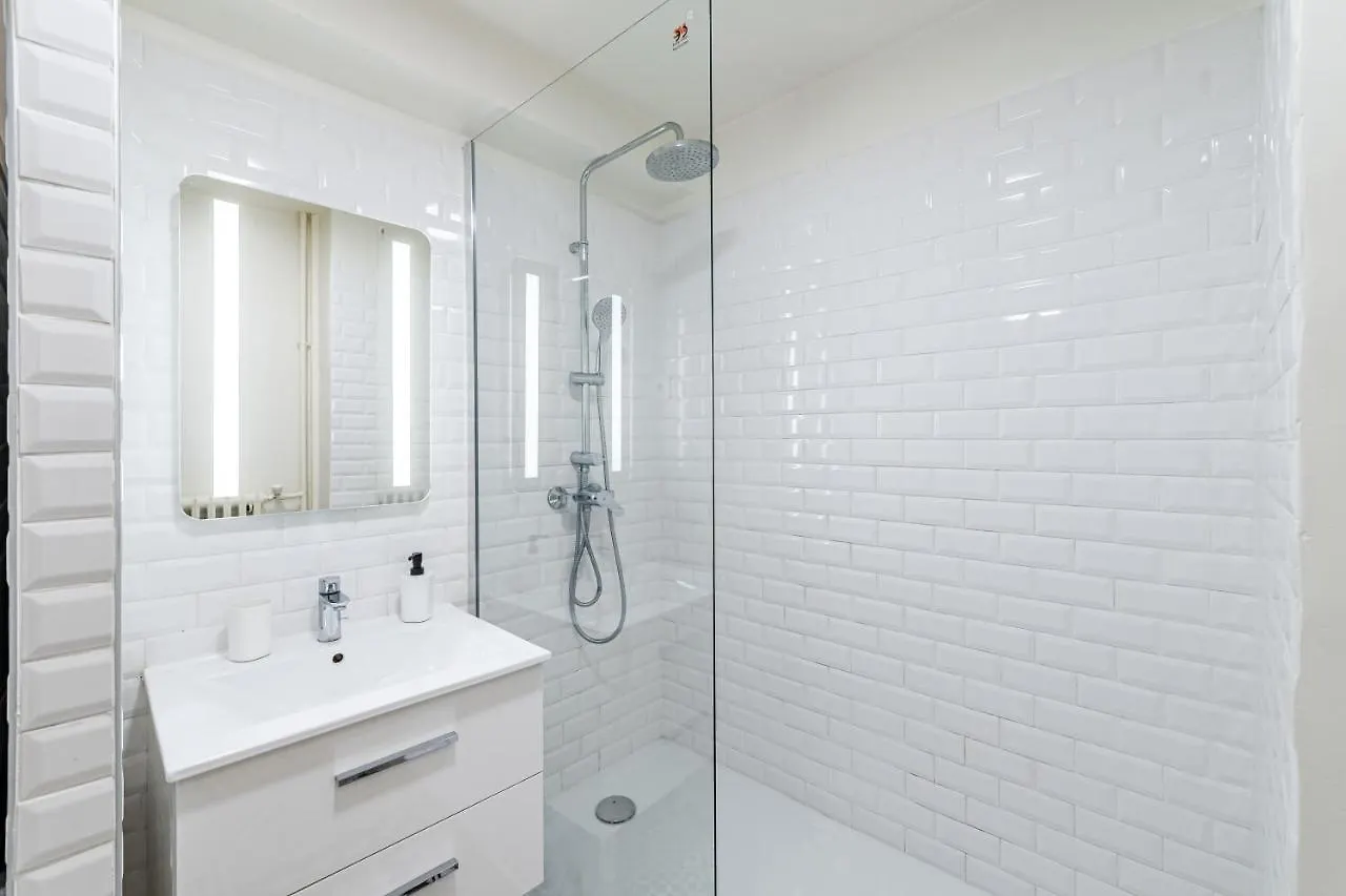 Gare St Charles- Superbe Appartement Avec 3 Chambres Marseilles